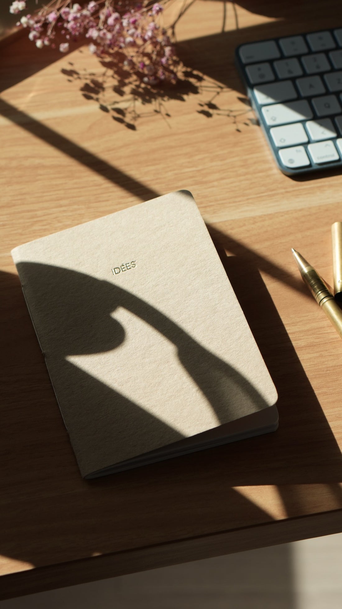 Livret &quot;Idées&quot; relié à la main